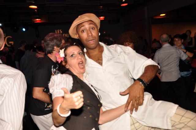 min 2010 11 13 fous swing 103